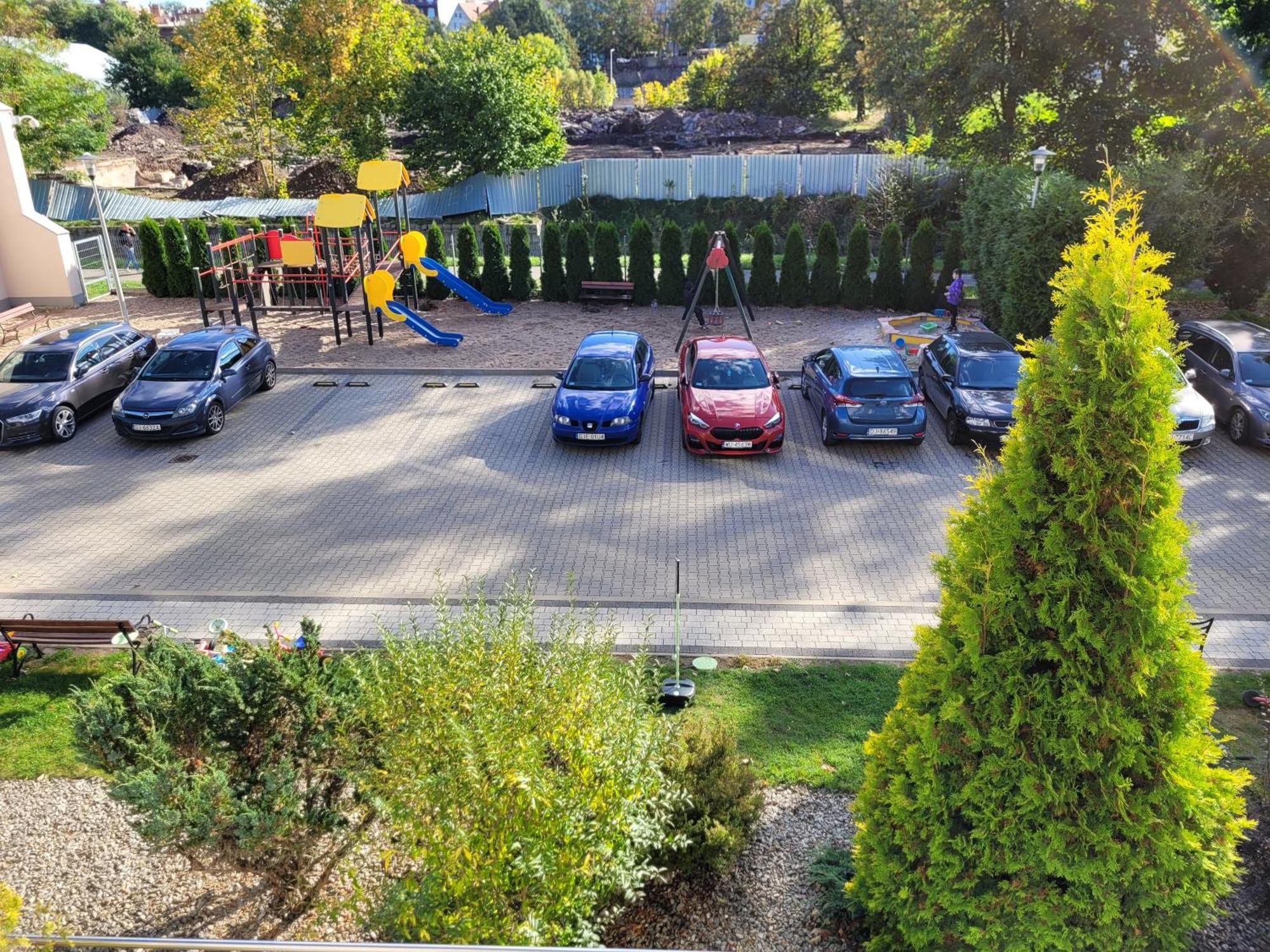 Apartament Lilla Jelenia Gora Dış mekan fotoğraf